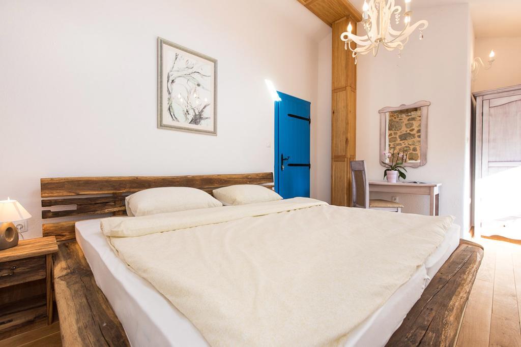 Villa Marevic Vrh  Exteriör bild